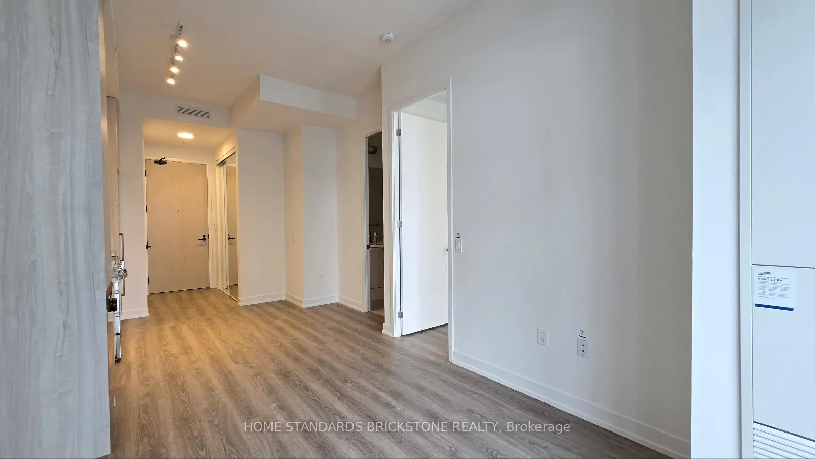 Photo 9 of Unit 3216, 195 Commerce Street, Vaughan, Vaughan Corporate Centre — HOMEH