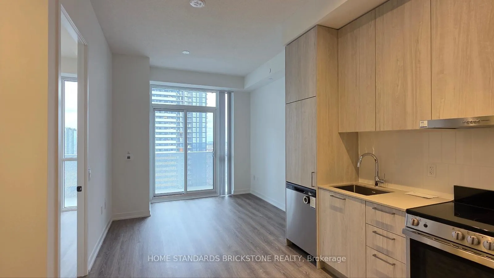 Photo 13 of Unit 3216, 195 Commerce Street, Vaughan, Vaughan Corporate Centre — HOMEH