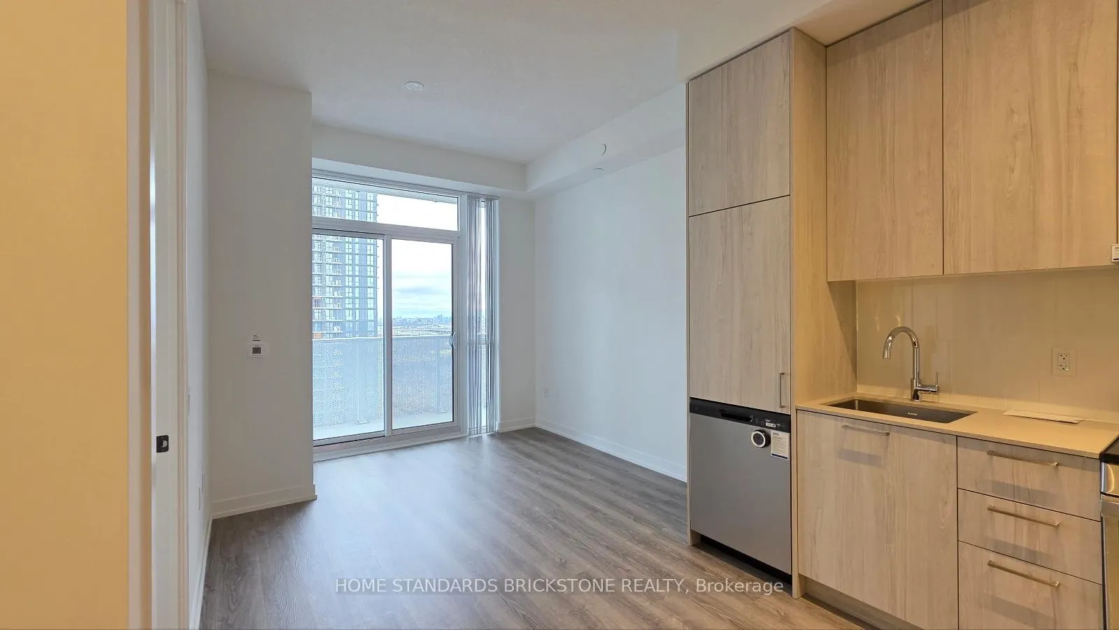 Photo 14 of Unit 3216, 195 Commerce Street, Vaughan, Vaughan Corporate Centre — HOMEH