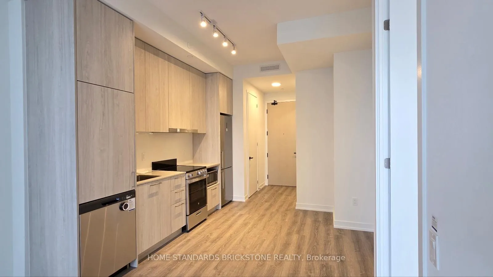 Photo 15 of Unit 3216, 195 Commerce Street, Vaughan, Vaughan Corporate Centre — HOMEH