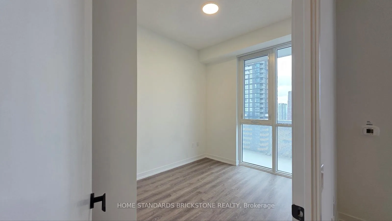 Photo 17 of Unit 3216, 195 Commerce Street, Vaughan, Vaughan Corporate Centre — HOMEH
