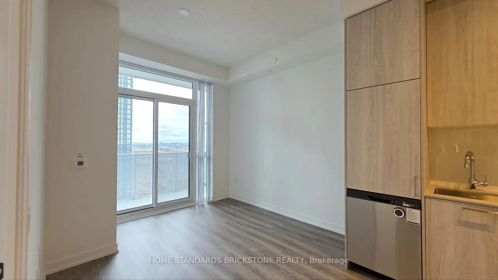 Photo 19 of Unit 3216, 195 Commerce Street, Vaughan, Vaughan Corporate Centre — HOMEH