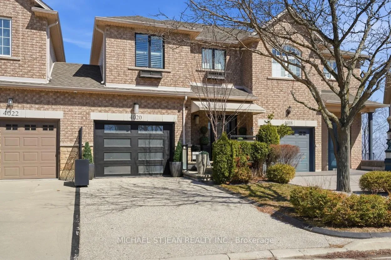 Photo 2 of 4020 Alexan Crescent, Burlington, Rose — HOMEH