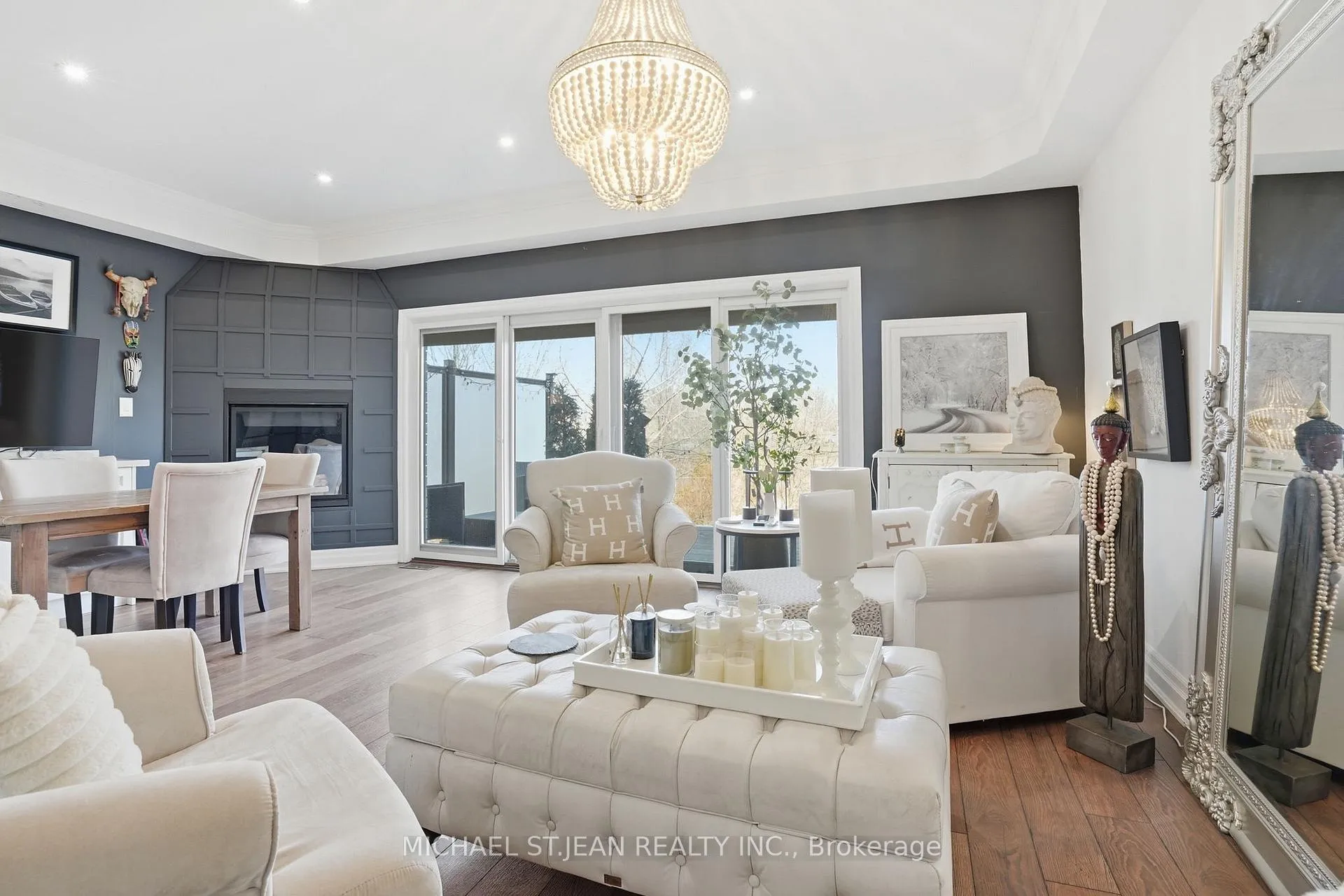 Photo 8 of 4020 Alexan Crescent, Burlington, Rose — HOMEH