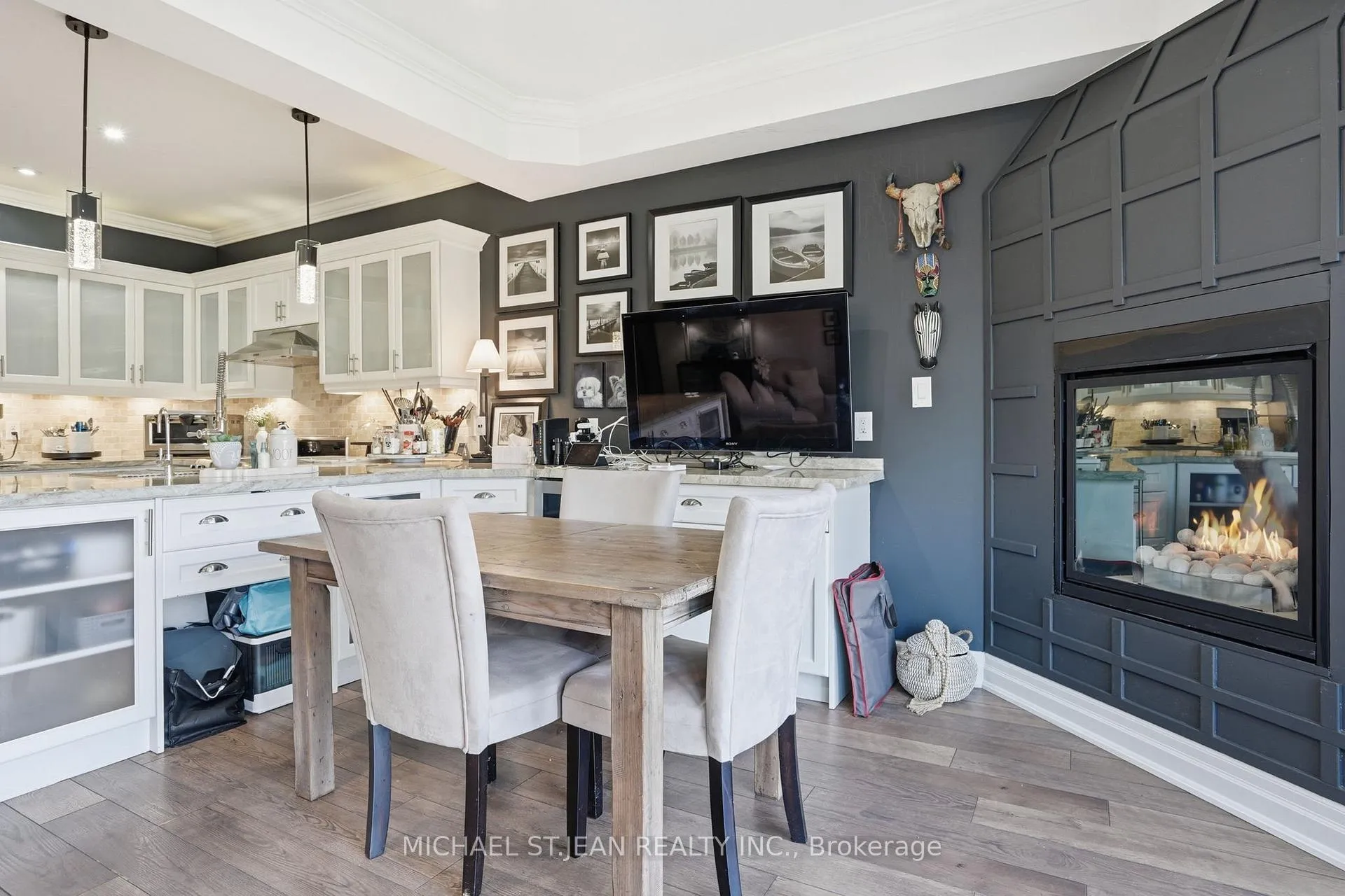 Photo 12 of 4020 Alexan Crescent, Burlington, Rose — HOMEH
