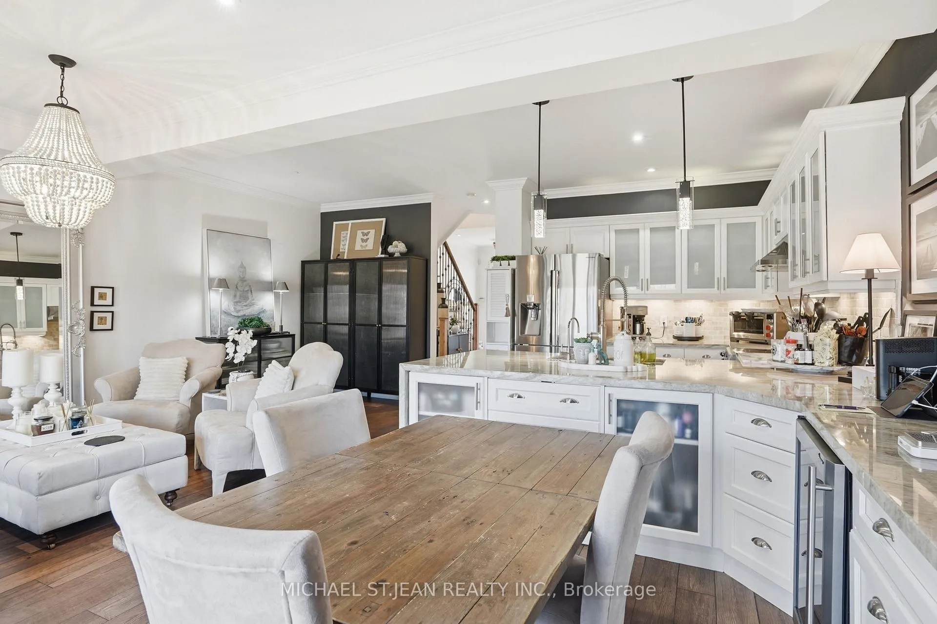 Photo 13 of 4020 Alexan Crescent, Burlington, Rose — HOMEH