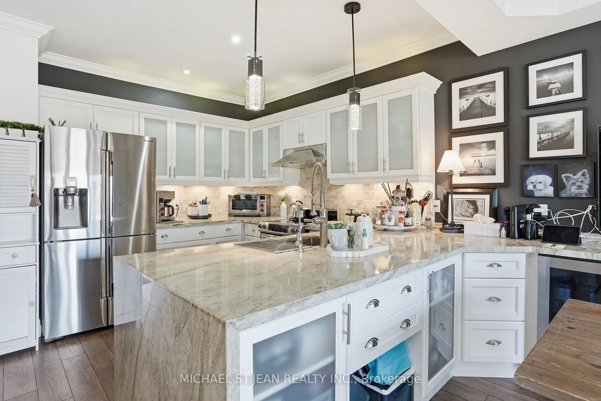 Photo 14 of 4020 Alexan Crescent, Burlington, Rose — HOMEH