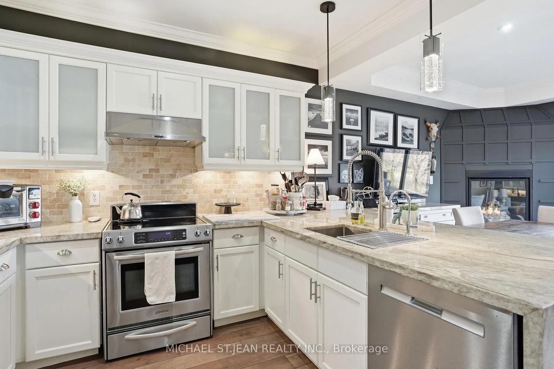 Photo 16 of 4020 Alexan Crescent, Burlington, Rose — HOMEH