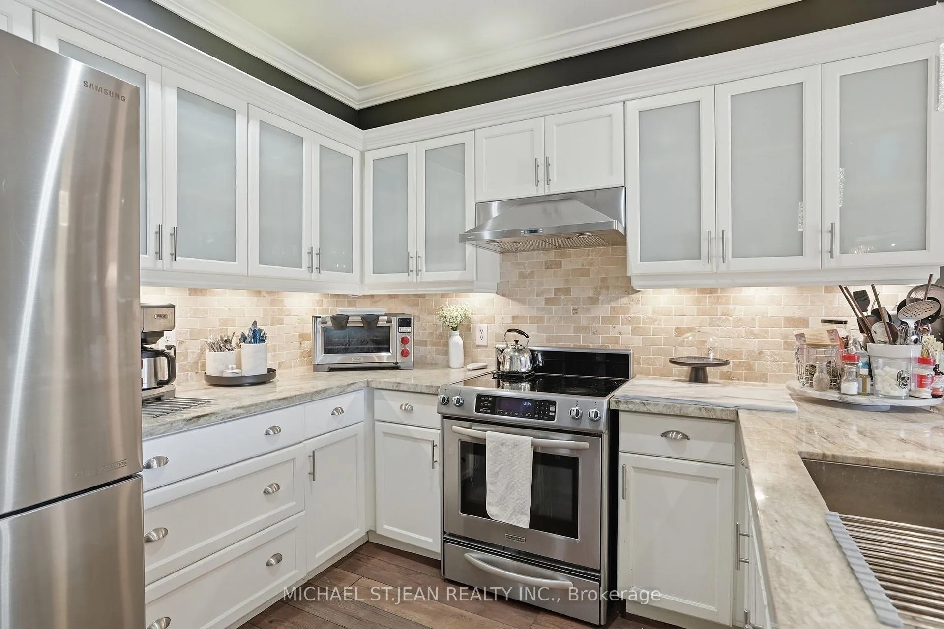 Photo 17 of 4020 Alexan Crescent, Burlington, Rose — HOMEH