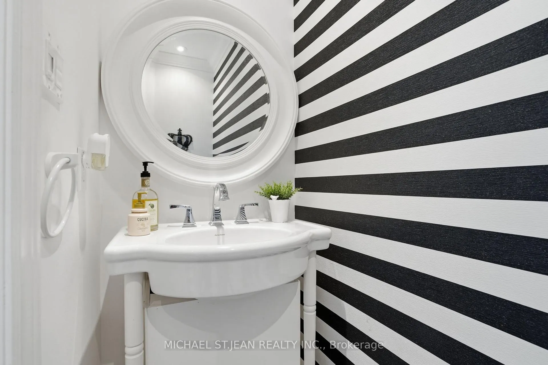 Photo 26 of 4020 Alexan Crescent, Burlington, Rose — HOMEH