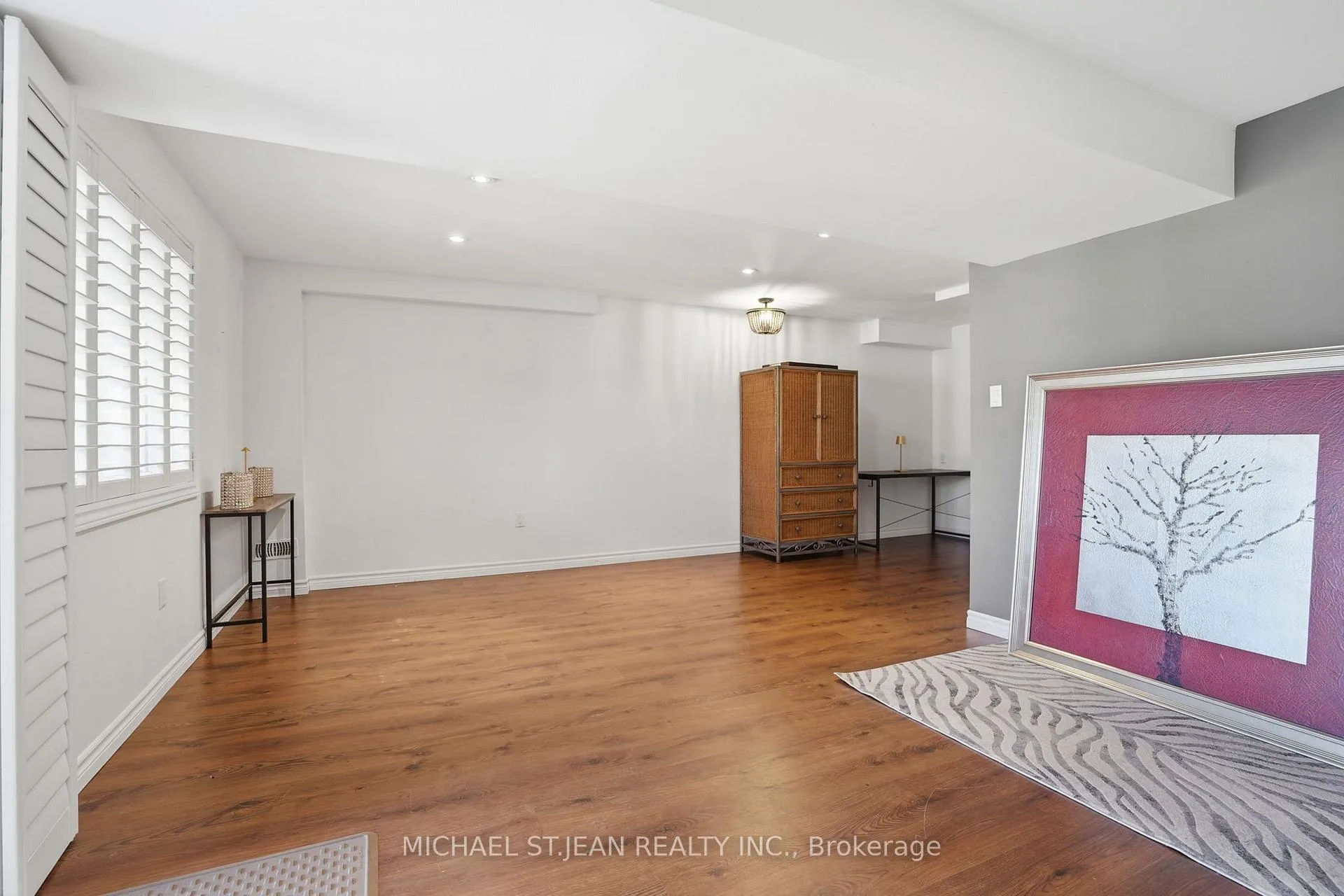 Photo 36 of 4020 Alexan Crescent, Burlington, Rose — HOMEH