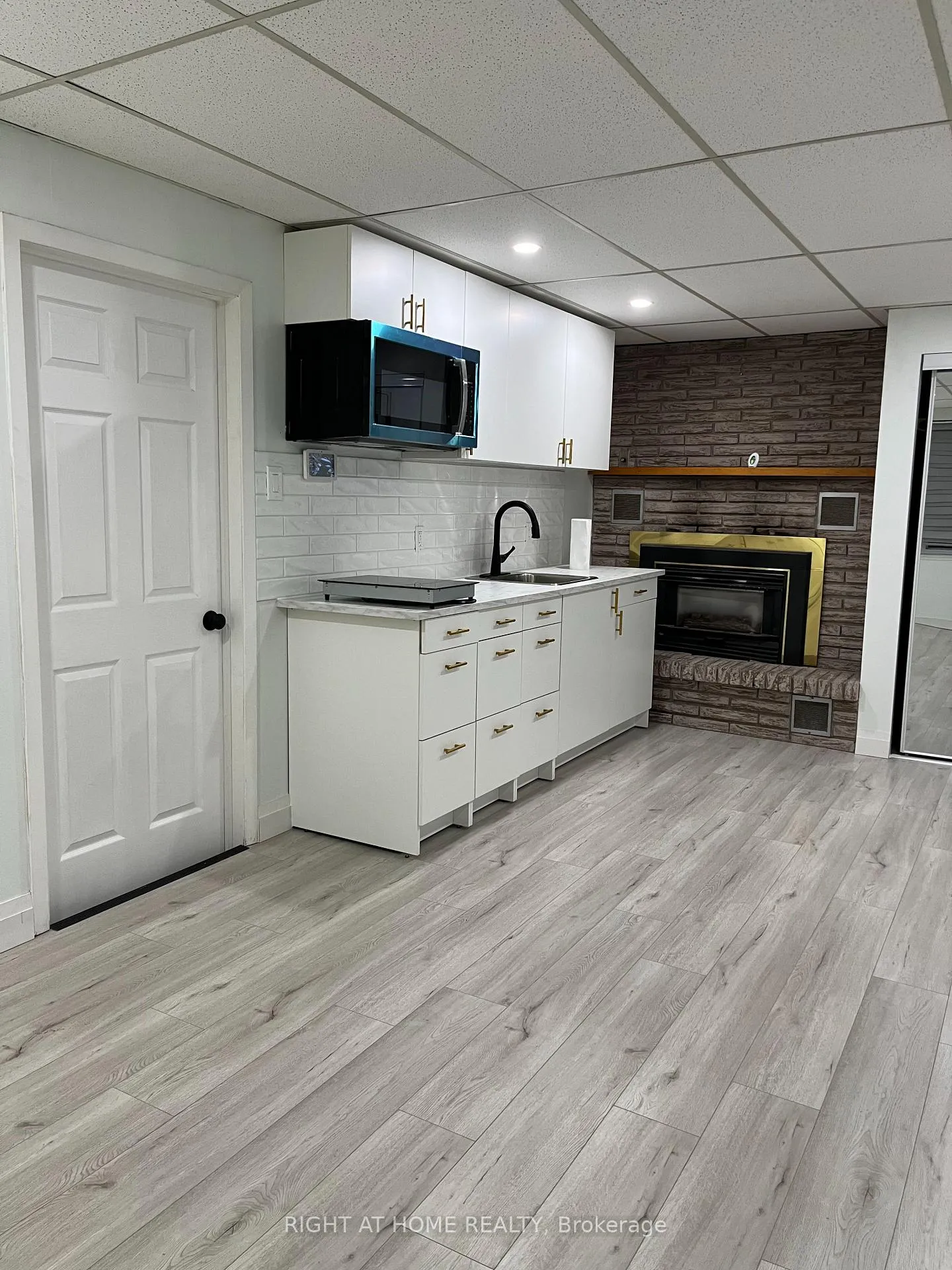 Photo 7 of Unit Unit 2, 210 Speedvale Avenue E, Guelph, Riverside Park — HOMEH
