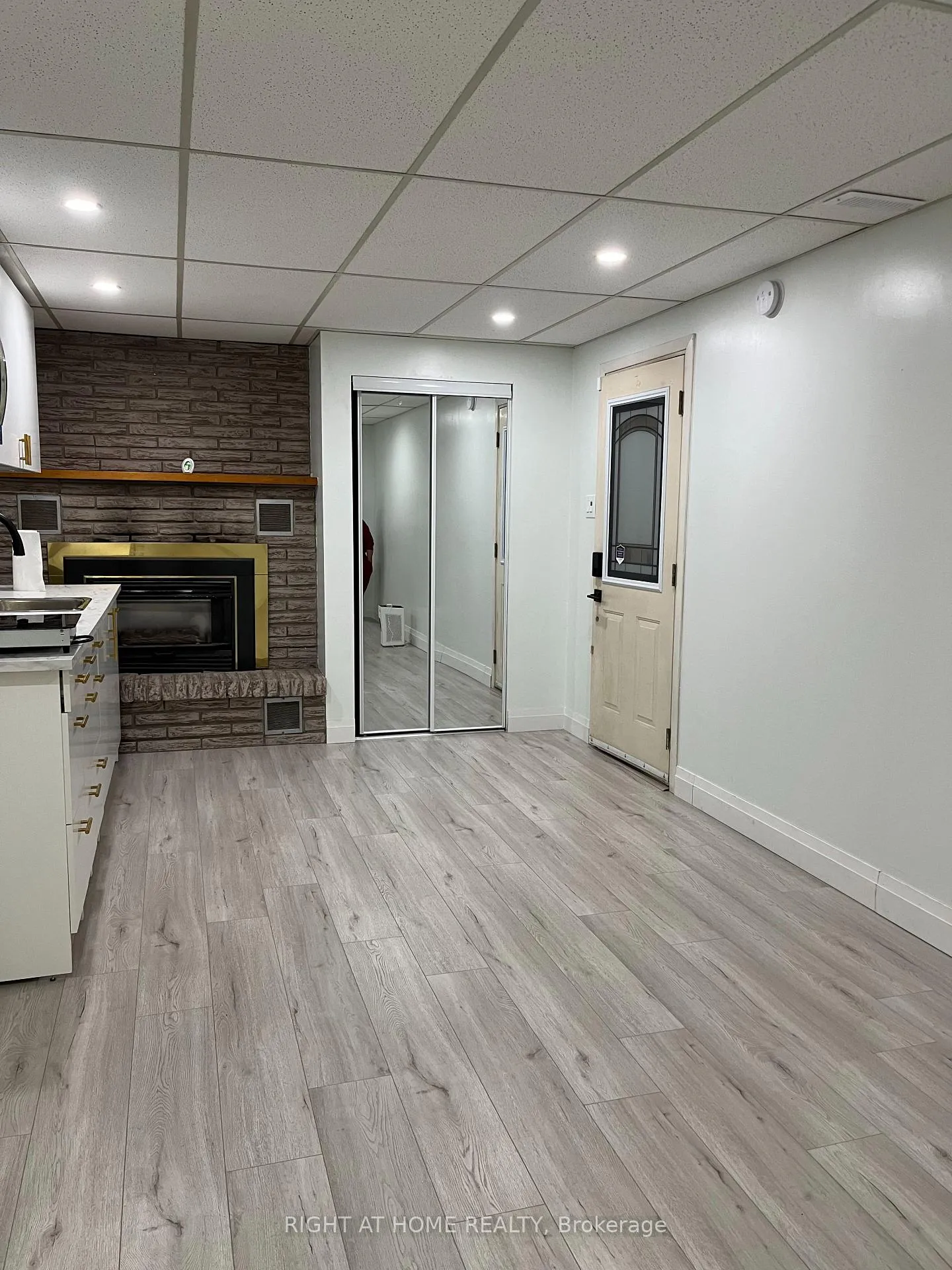 Photo 8 of Unit Unit 2, 210 Speedvale Avenue E, Guelph, Riverside Park — HOMEH
