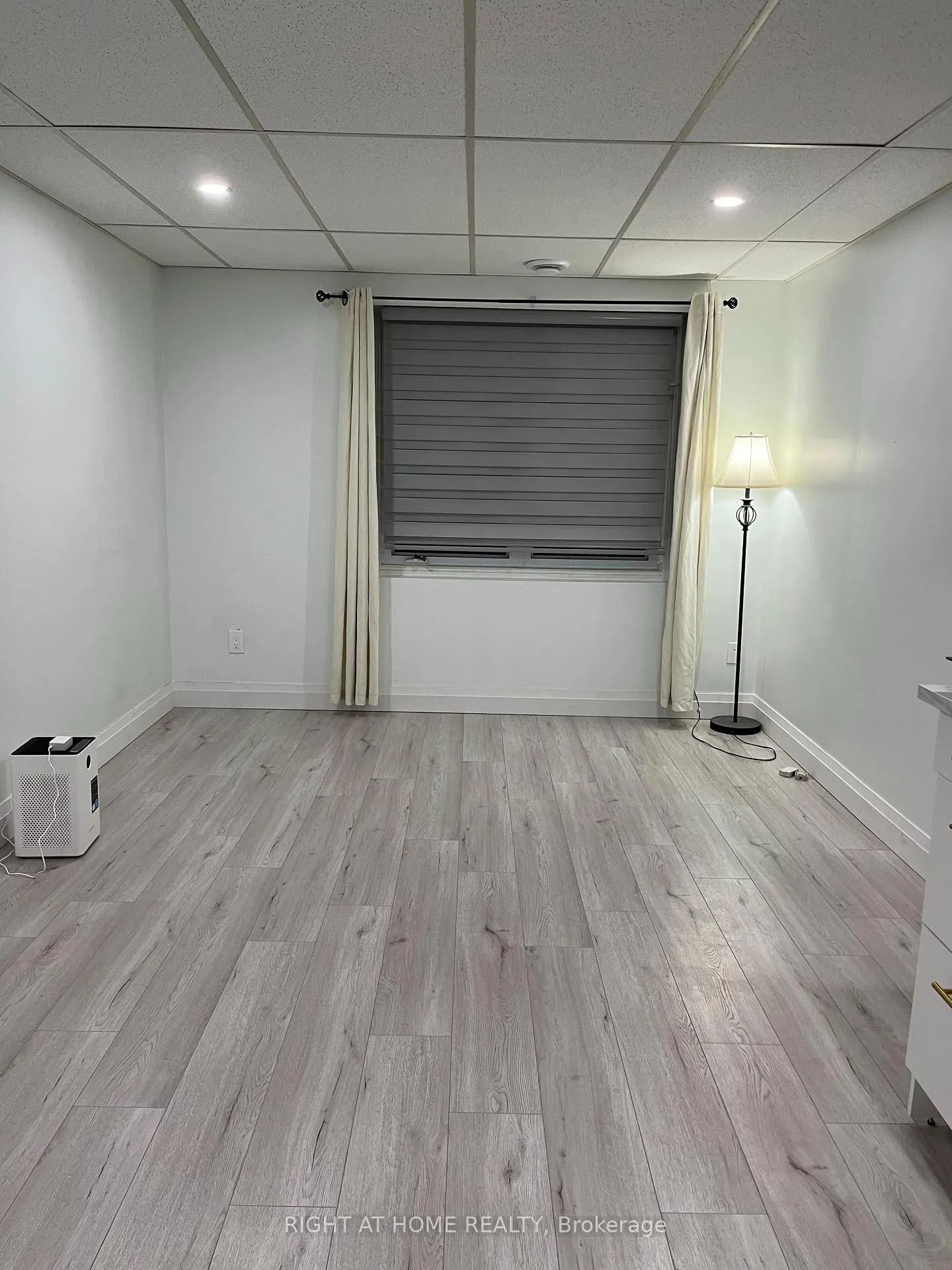Photo 9 of Unit Unit 2, 210 Speedvale Avenue E, Guelph, Riverside Park — HOMEH