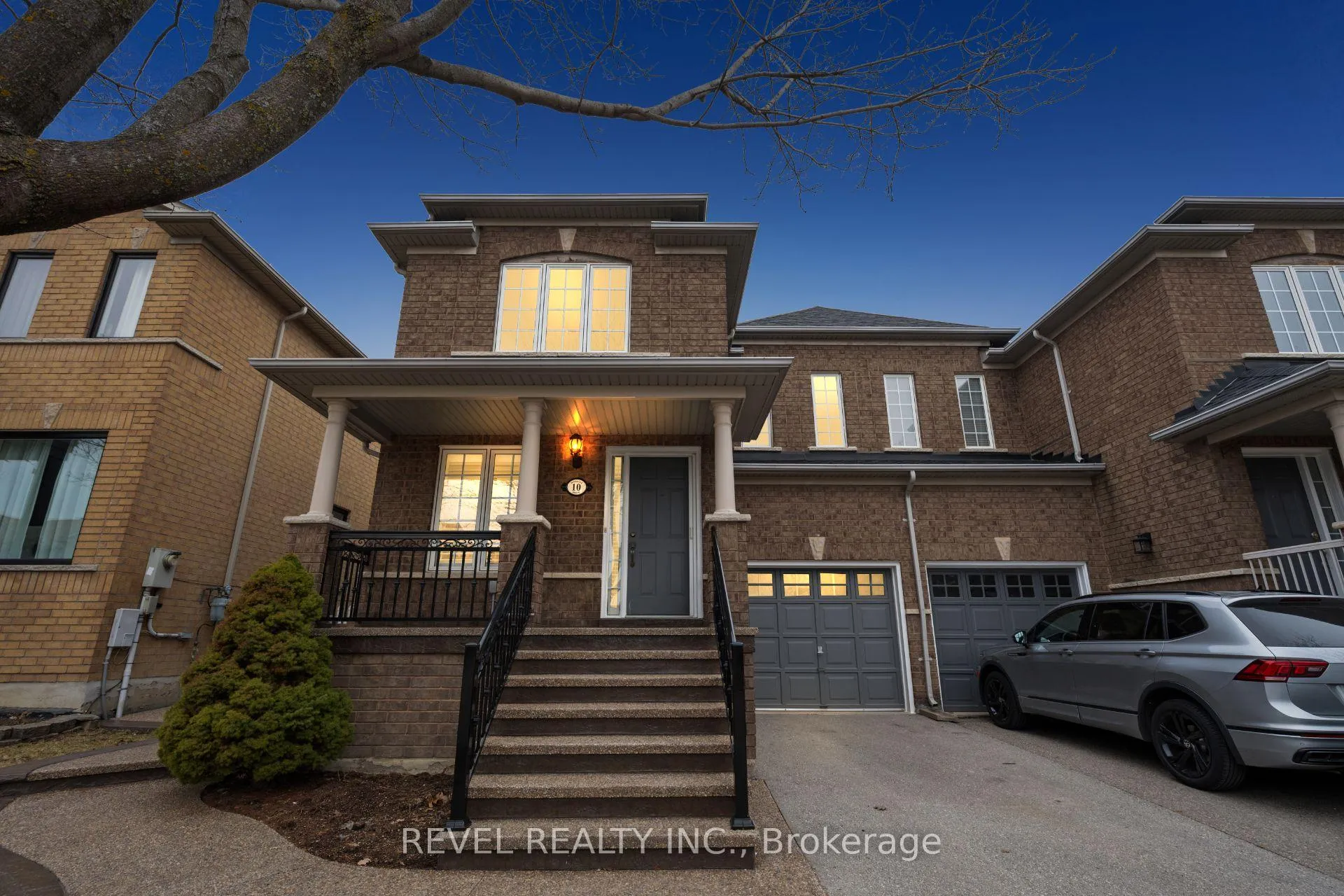 Photo 1 of 10 Dinsdale Drive, Vaughan, Vellore Village — HOMEH