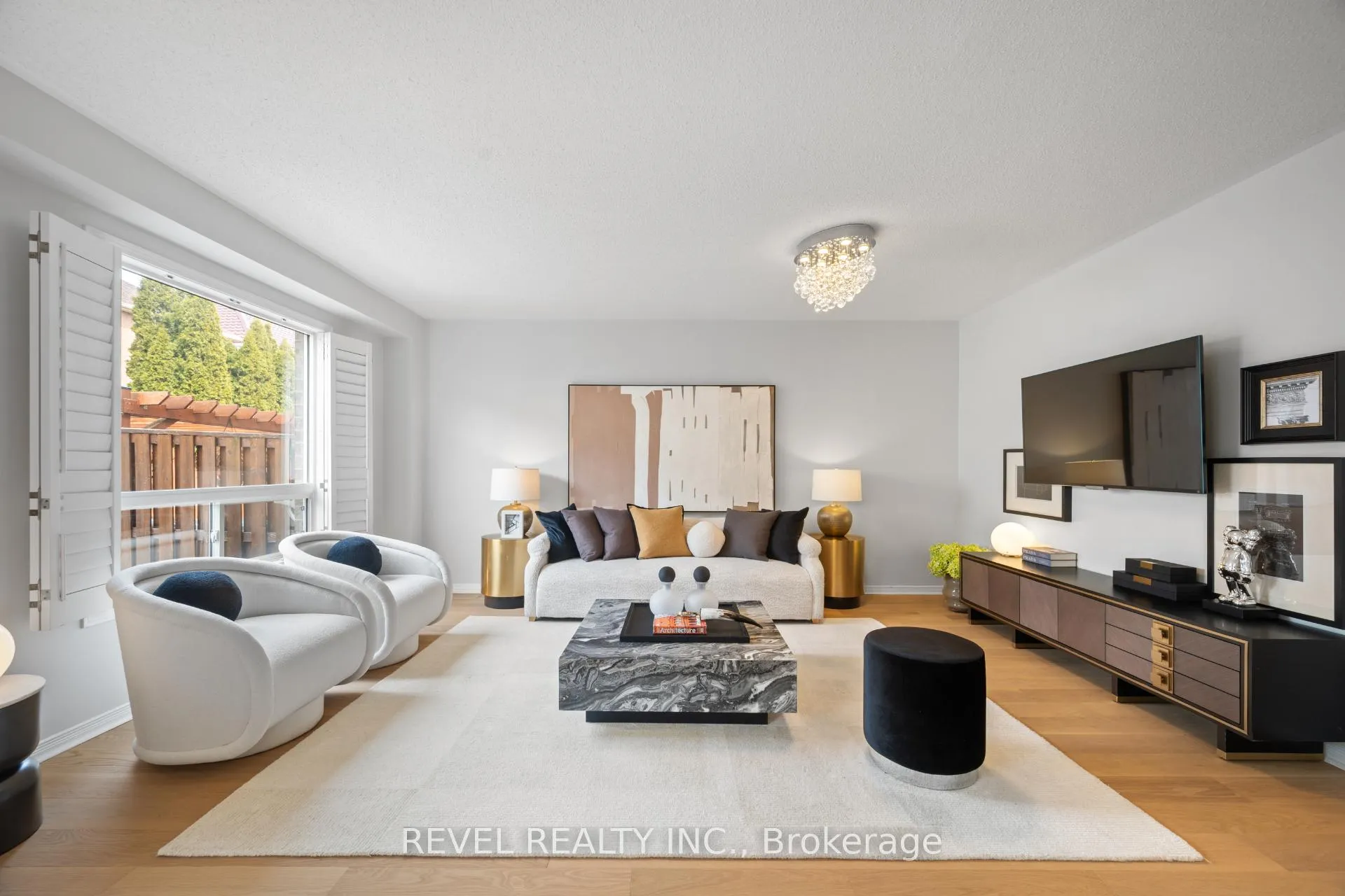 Photo 4 of 10 Dinsdale Drive, Vaughan, Vellore Village — HOMEH