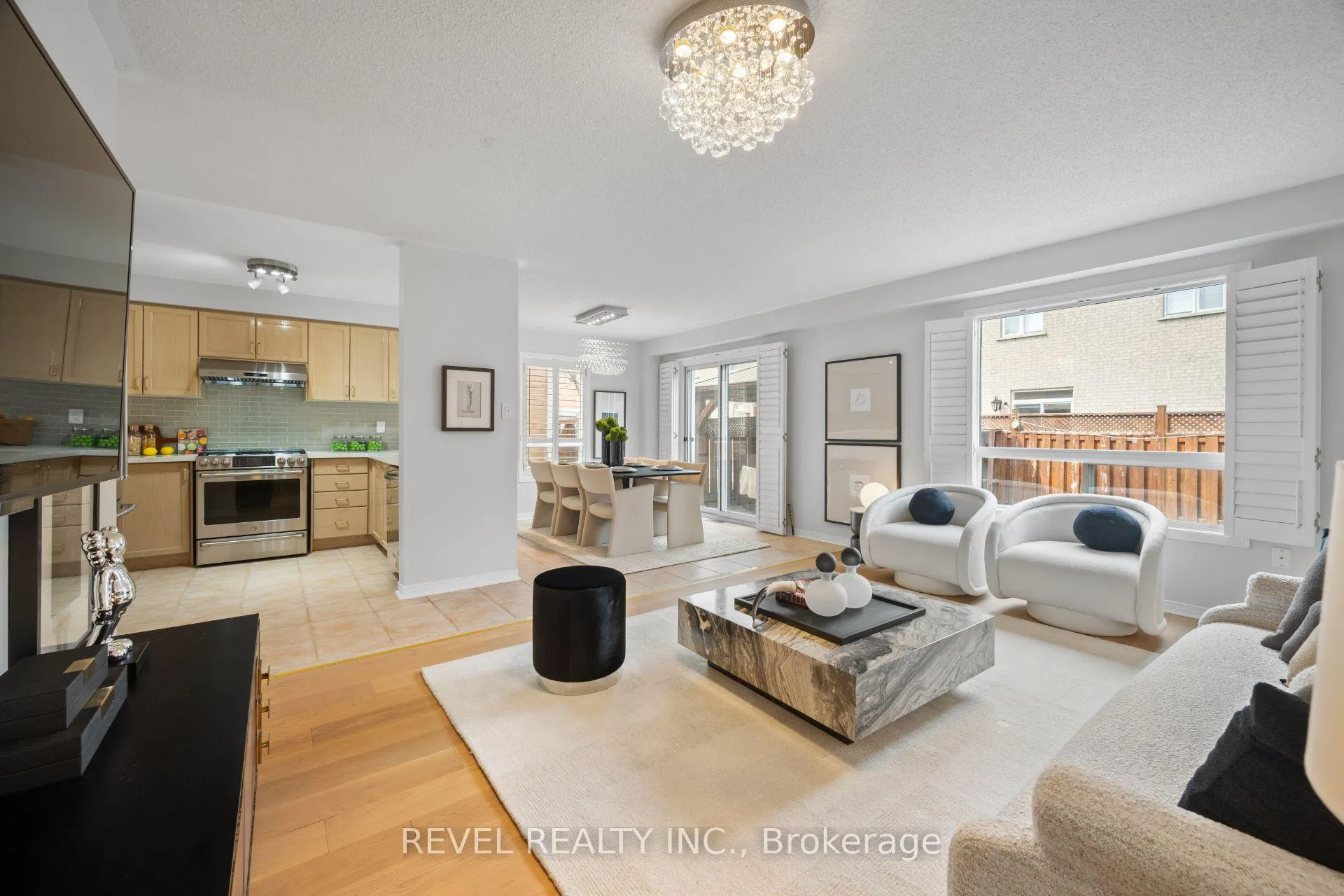 Photo 7 of 10 Dinsdale Drive, Vaughan, Vellore Village — HOMEH