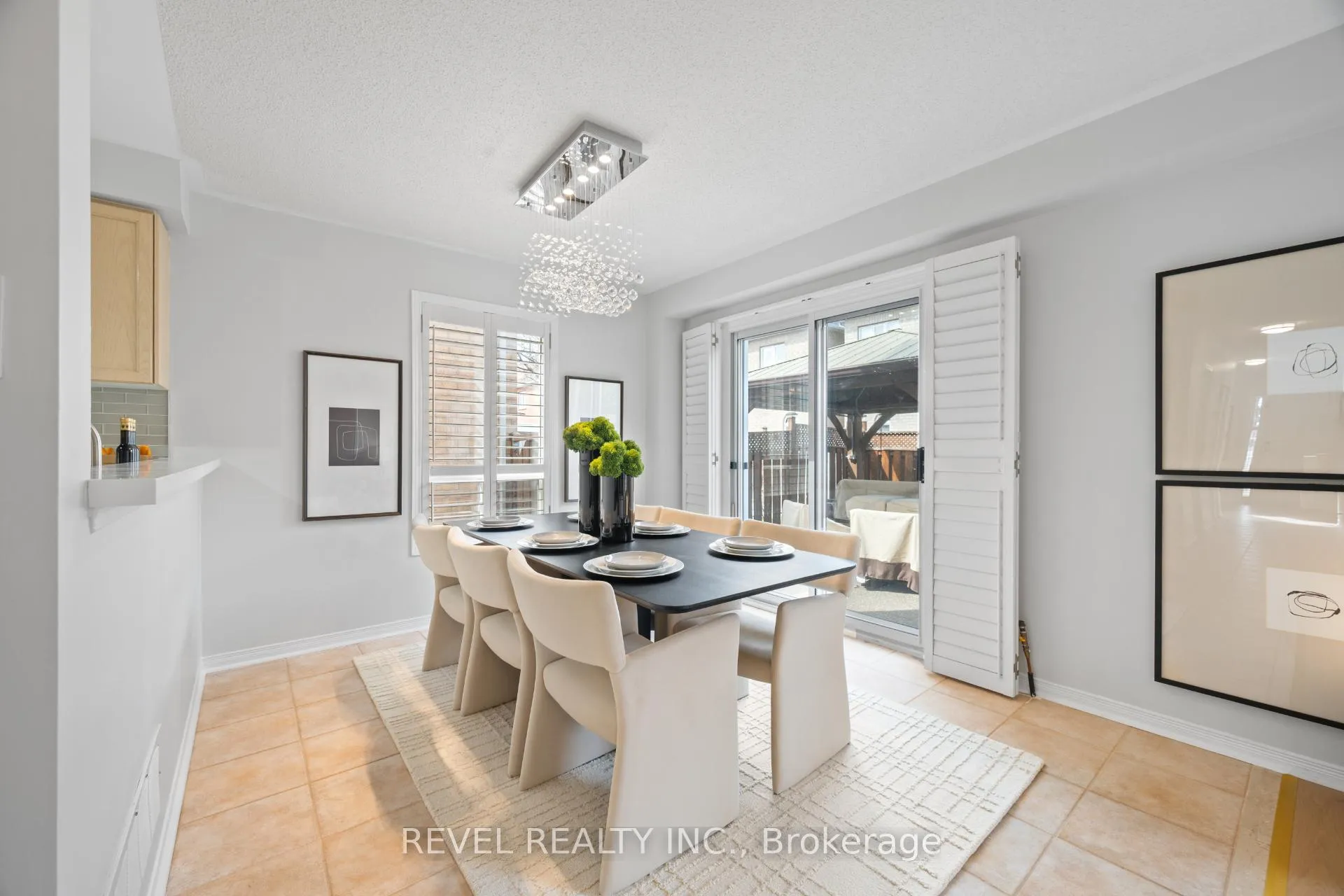 Photo 8 of 10 Dinsdale Drive, Vaughan, Vellore Village — HOMEH