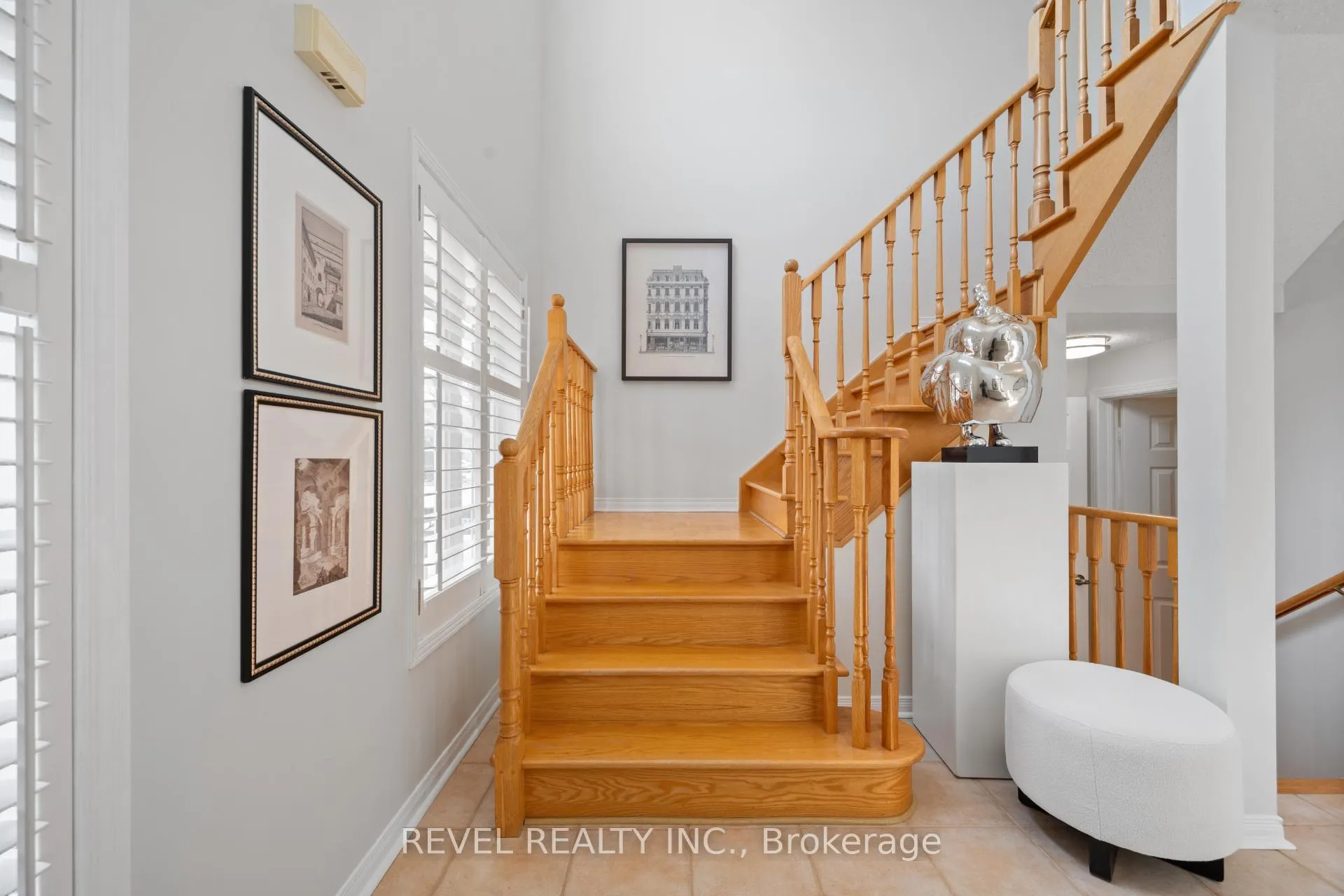 Photo 15 of 10 Dinsdale Drive, Vaughan, Vellore Village — HOMEH