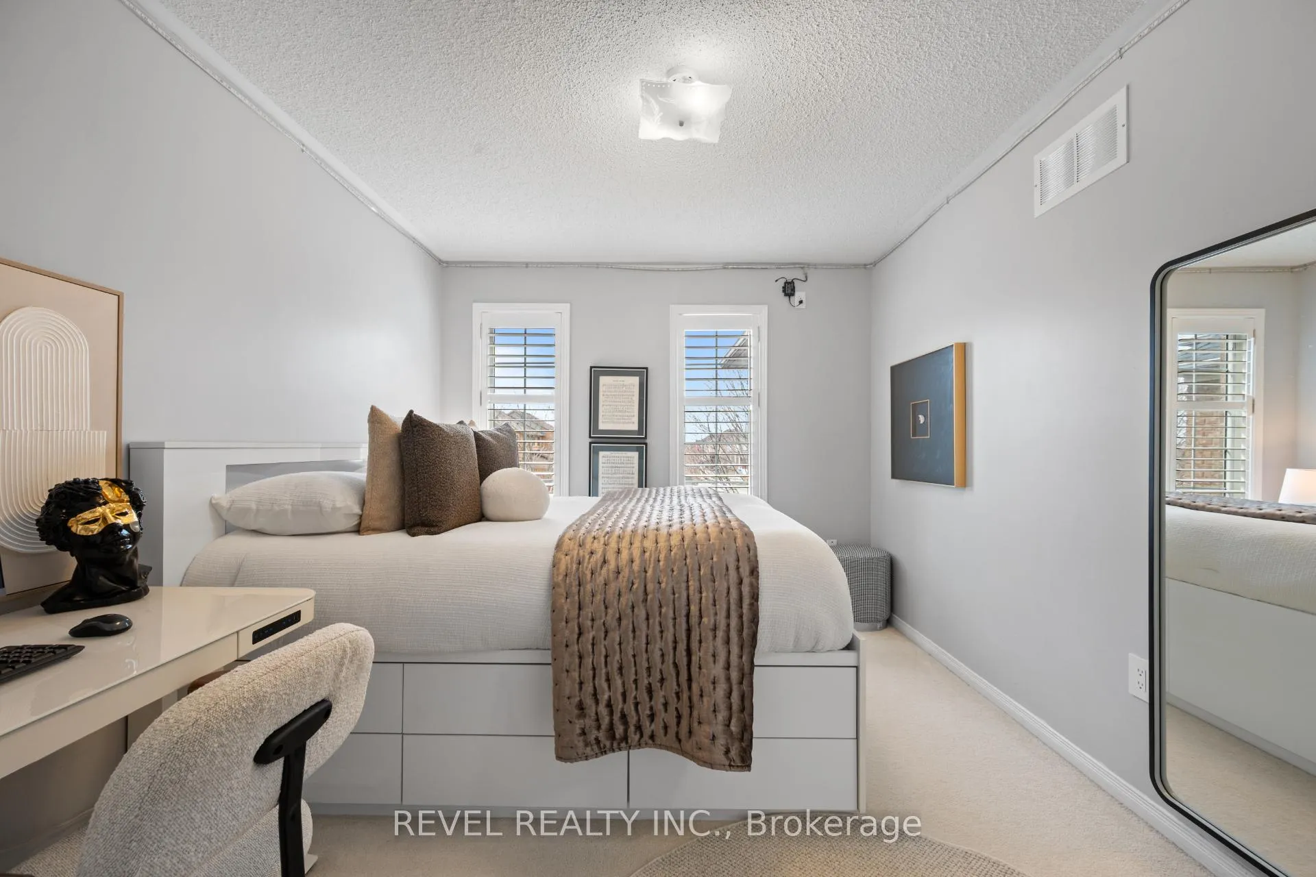 Photo 26 of 10 Dinsdale Drive, Vaughan, Vellore Village — HOMEH