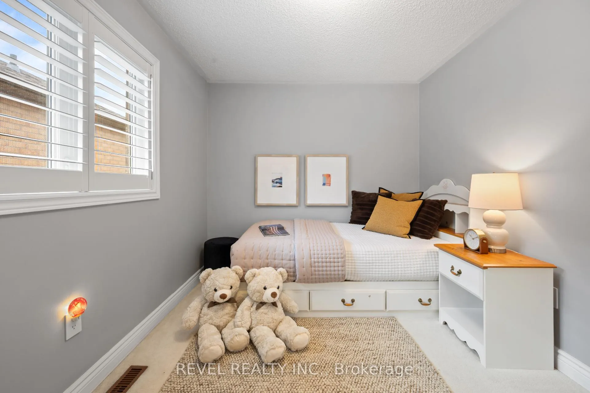 Photo 30 of 10 Dinsdale Drive, Vaughan, Vellore Village — HOMEH