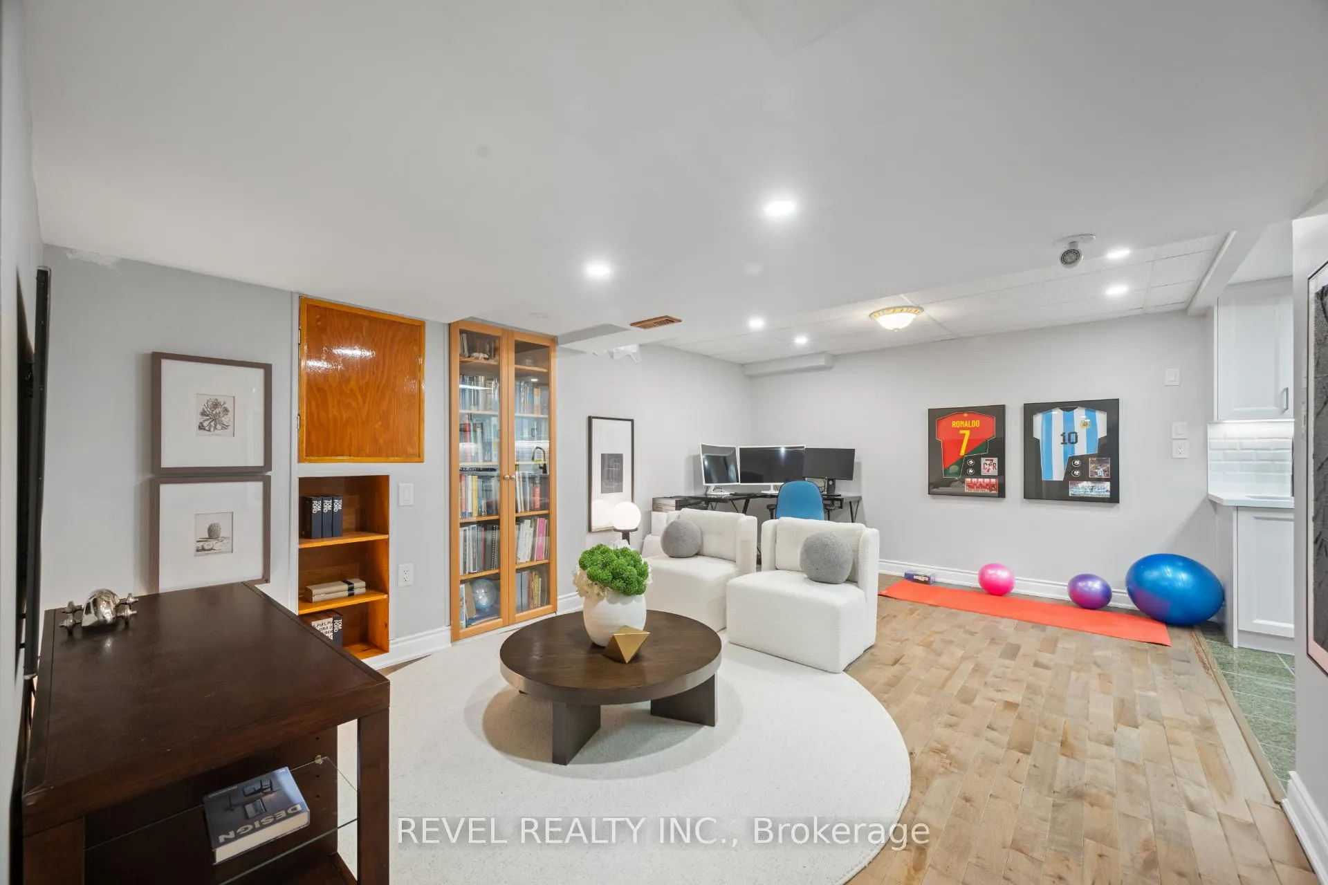 Photo 37 of 10 Dinsdale Drive, Vaughan, Vellore Village — HOMEH