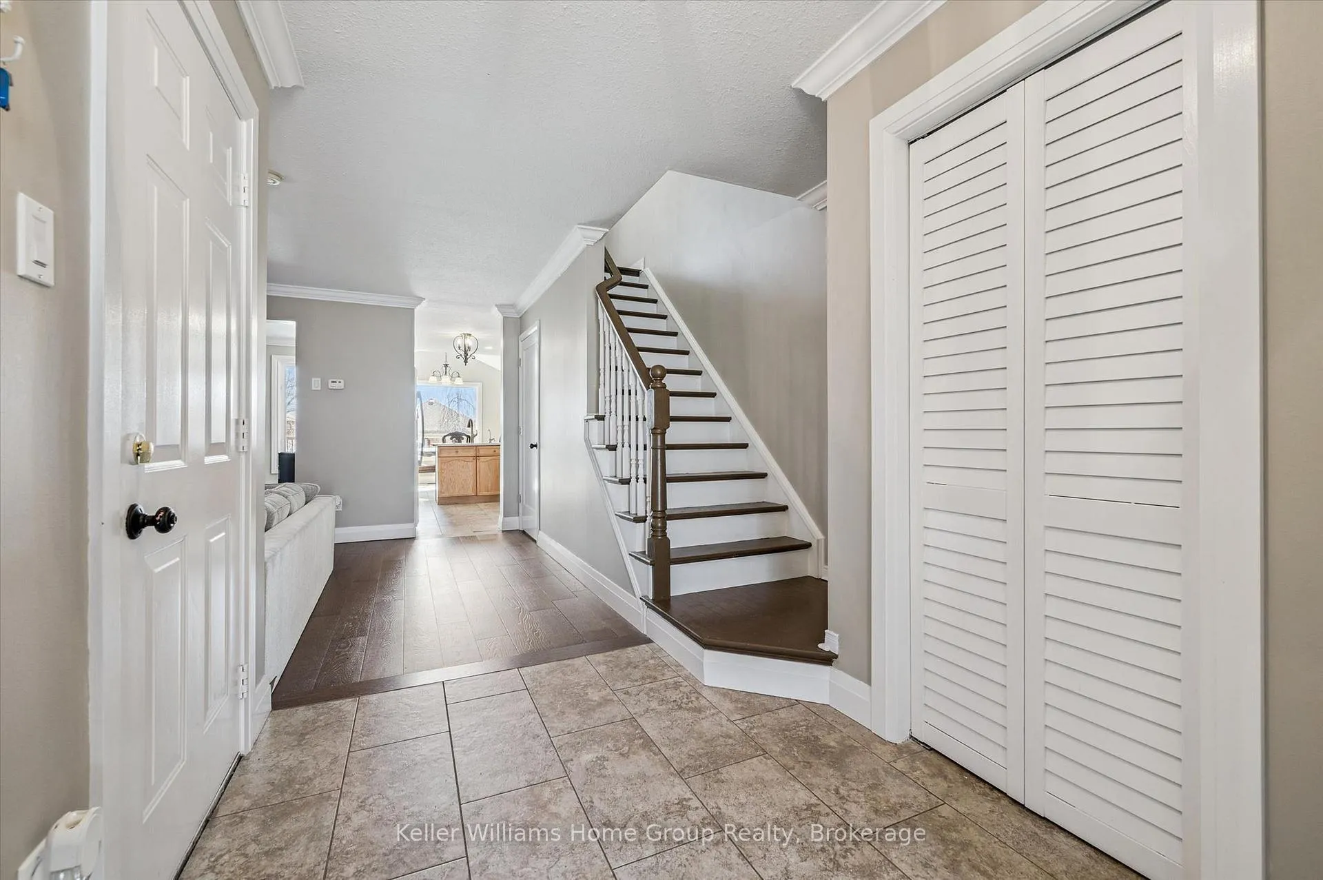 Photo 6 of 33 Sandcreek Lane, Guelph, Grange Road — HOMEH