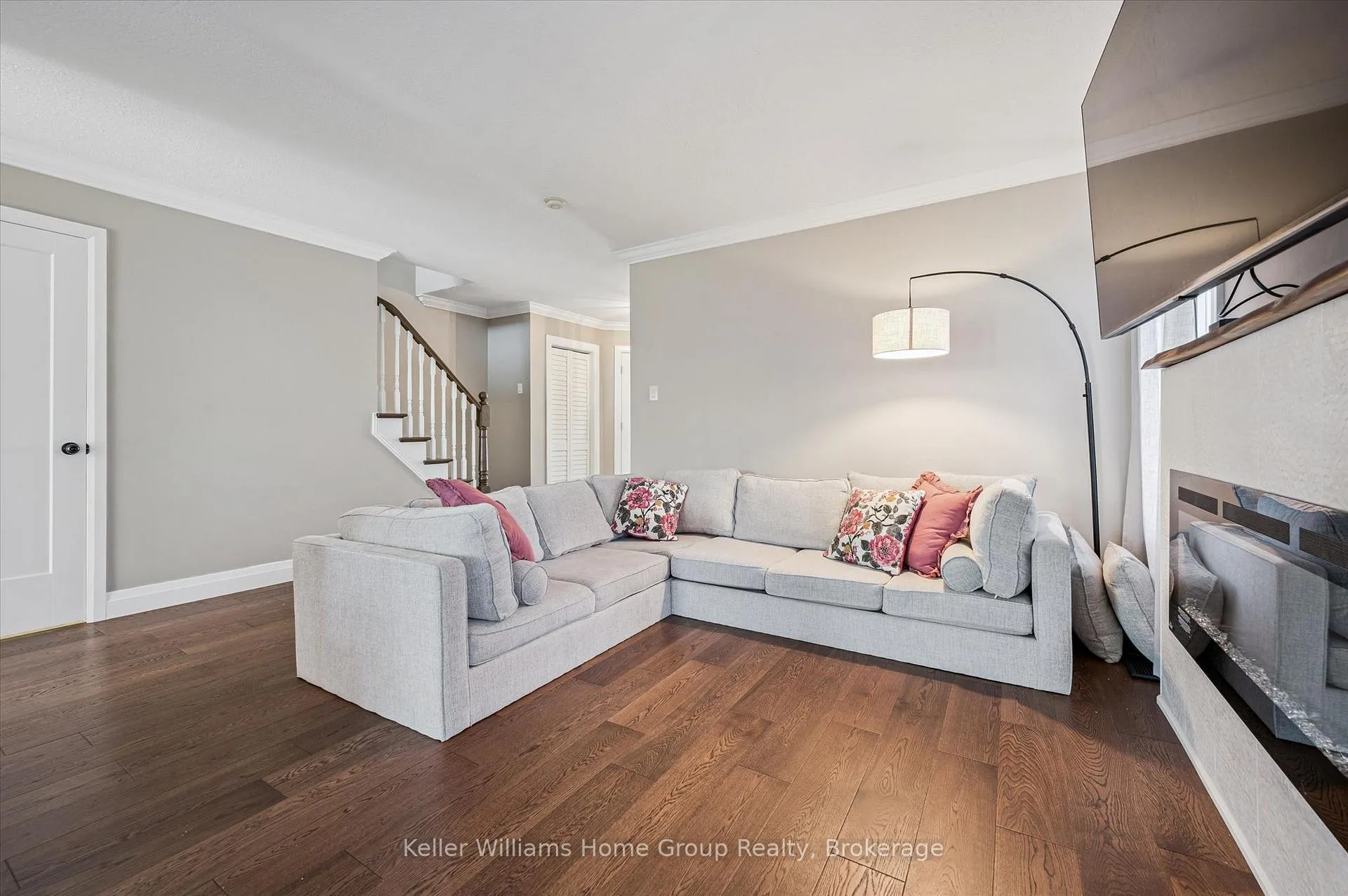 Photo 9 of 33 Sandcreek Lane, Guelph, Grange Road — HOMEH