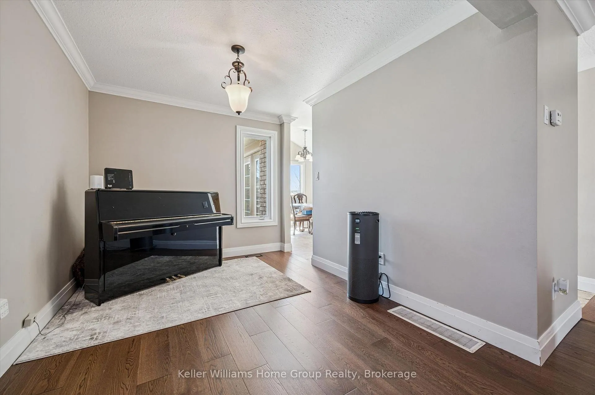 Photo 11 of 33 Sandcreek Lane, Guelph, Grange Road — HOMEH