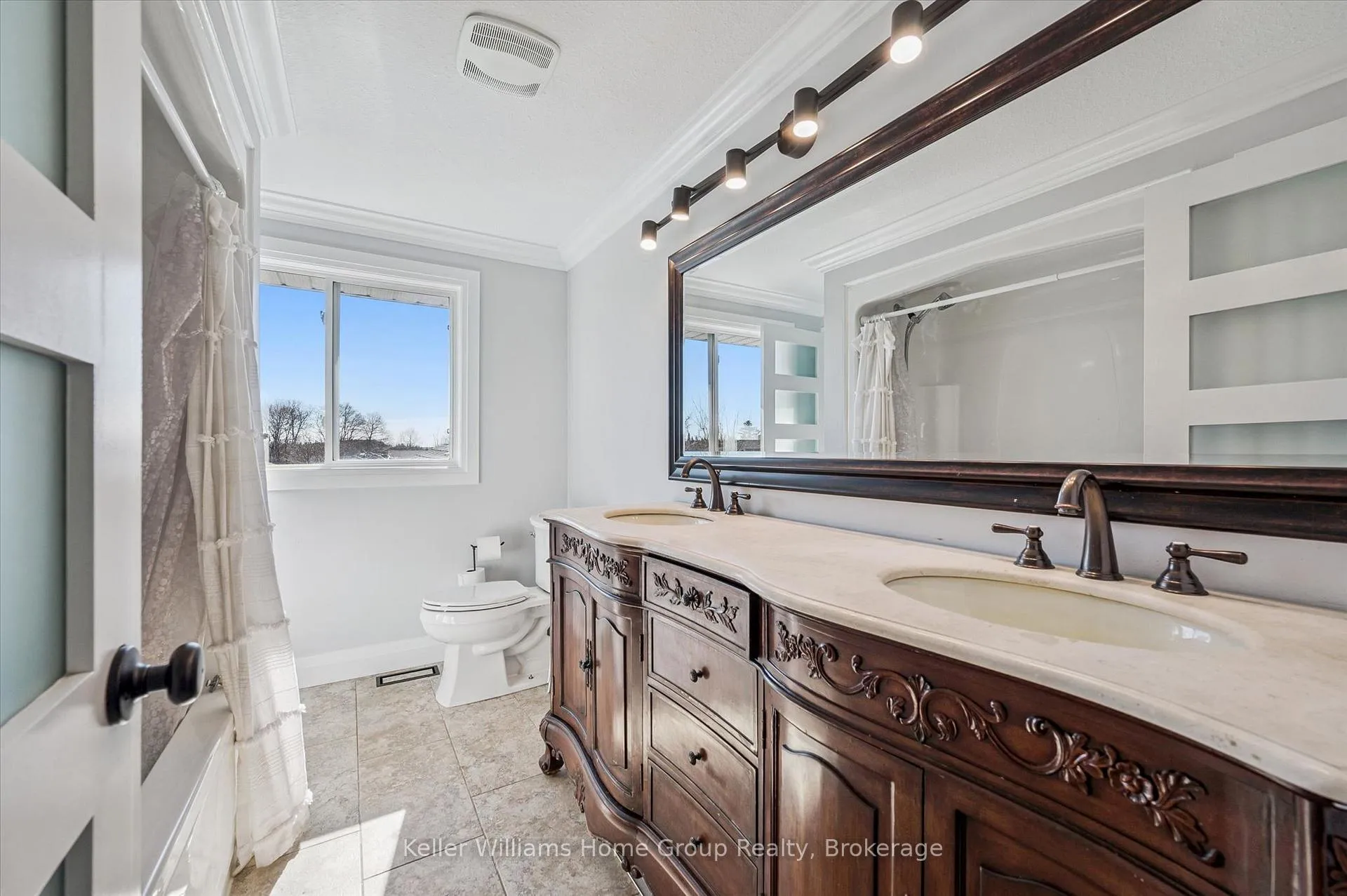 Photo 23 of 33 Sandcreek Lane, Guelph, Grange Road — HOMEH