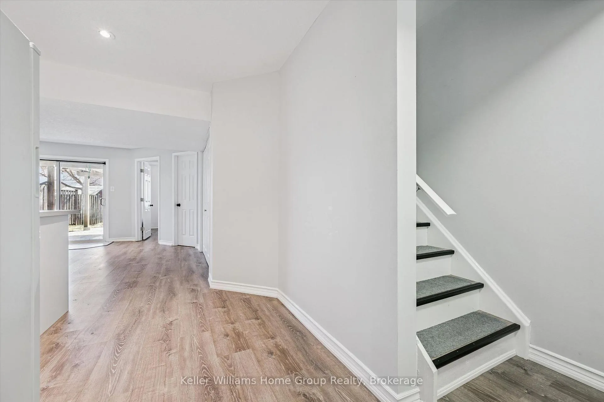 Photo 27 of 33 Sandcreek Lane, Guelph, Grange Road — HOMEH