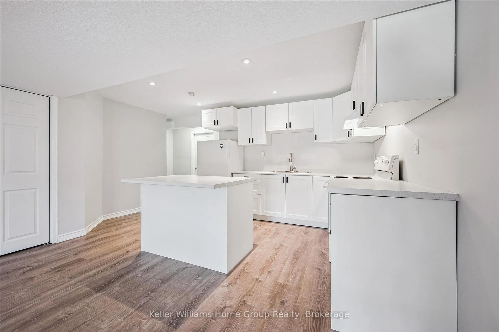Photo 29 of 33 Sandcreek Lane, Guelph, Grange Road — HOMEH