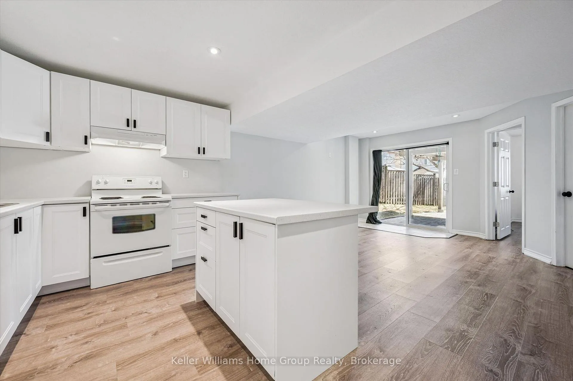 Photo 32 of 33 Sandcreek Lane, Guelph, Grange Road — HOMEH