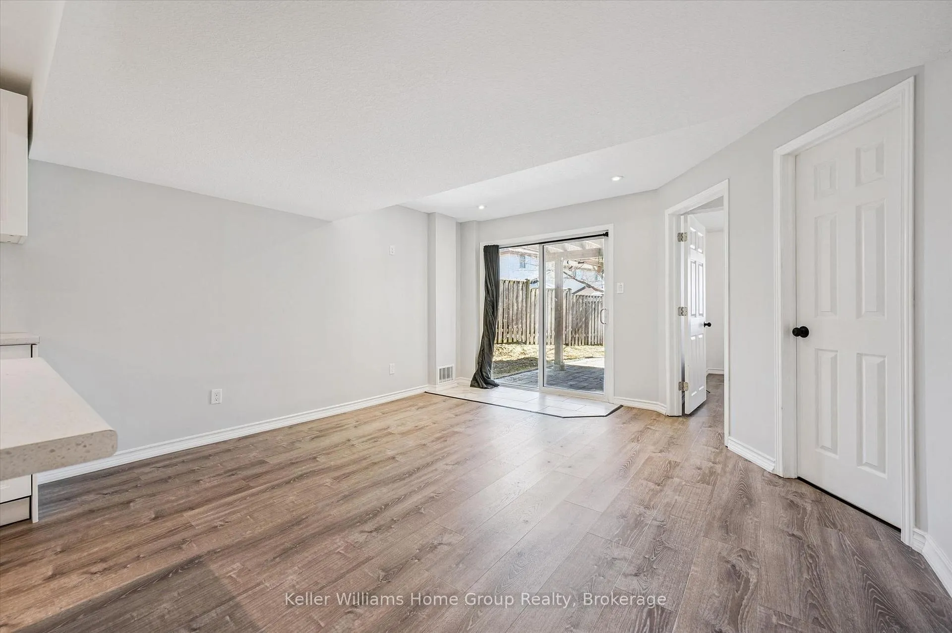 Photo 33 of 33 Sandcreek Lane, Guelph, Grange Road — HOMEH