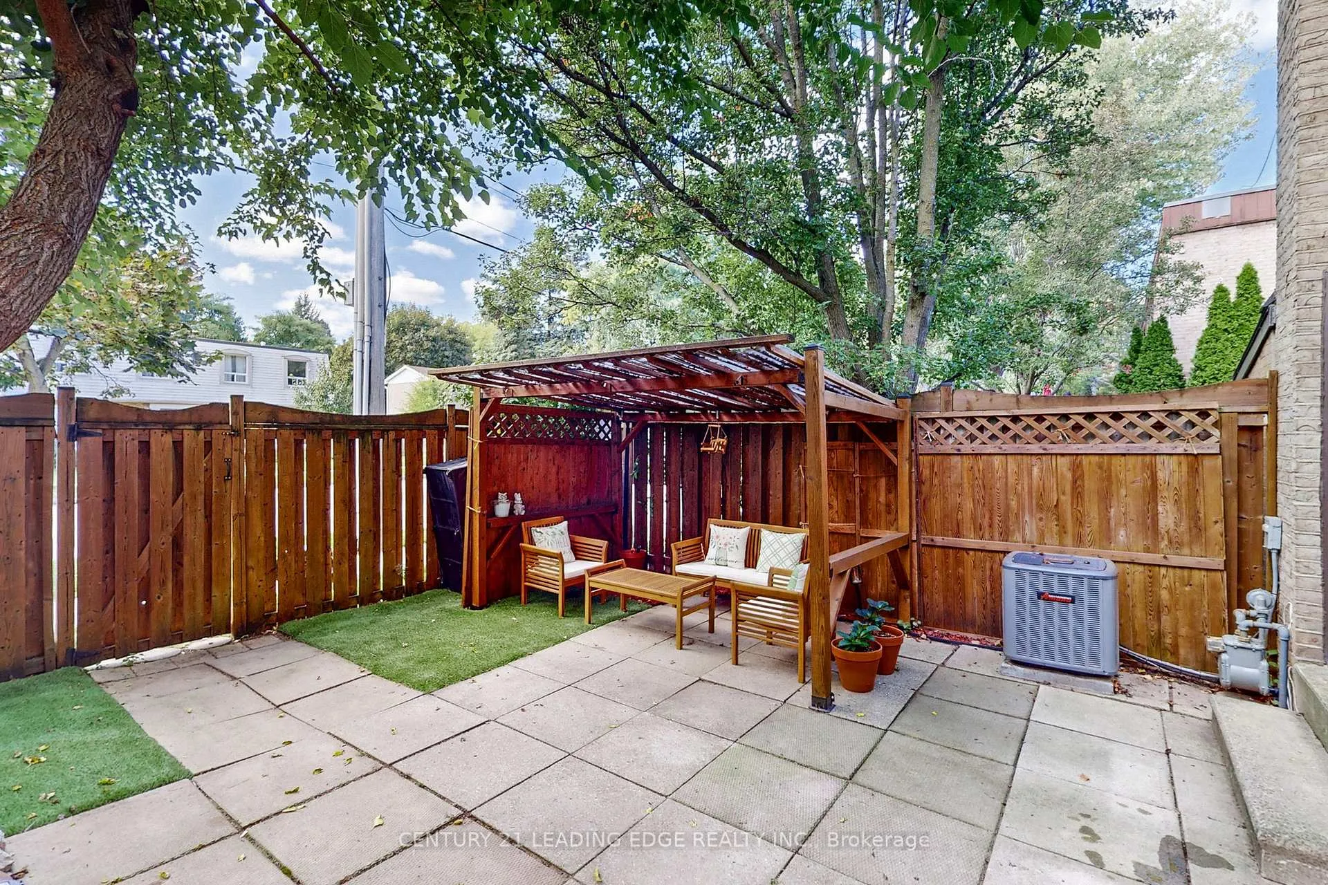 Photo 41 of 589 Francis Road E, Burlington, LaSalle — HOMEH
