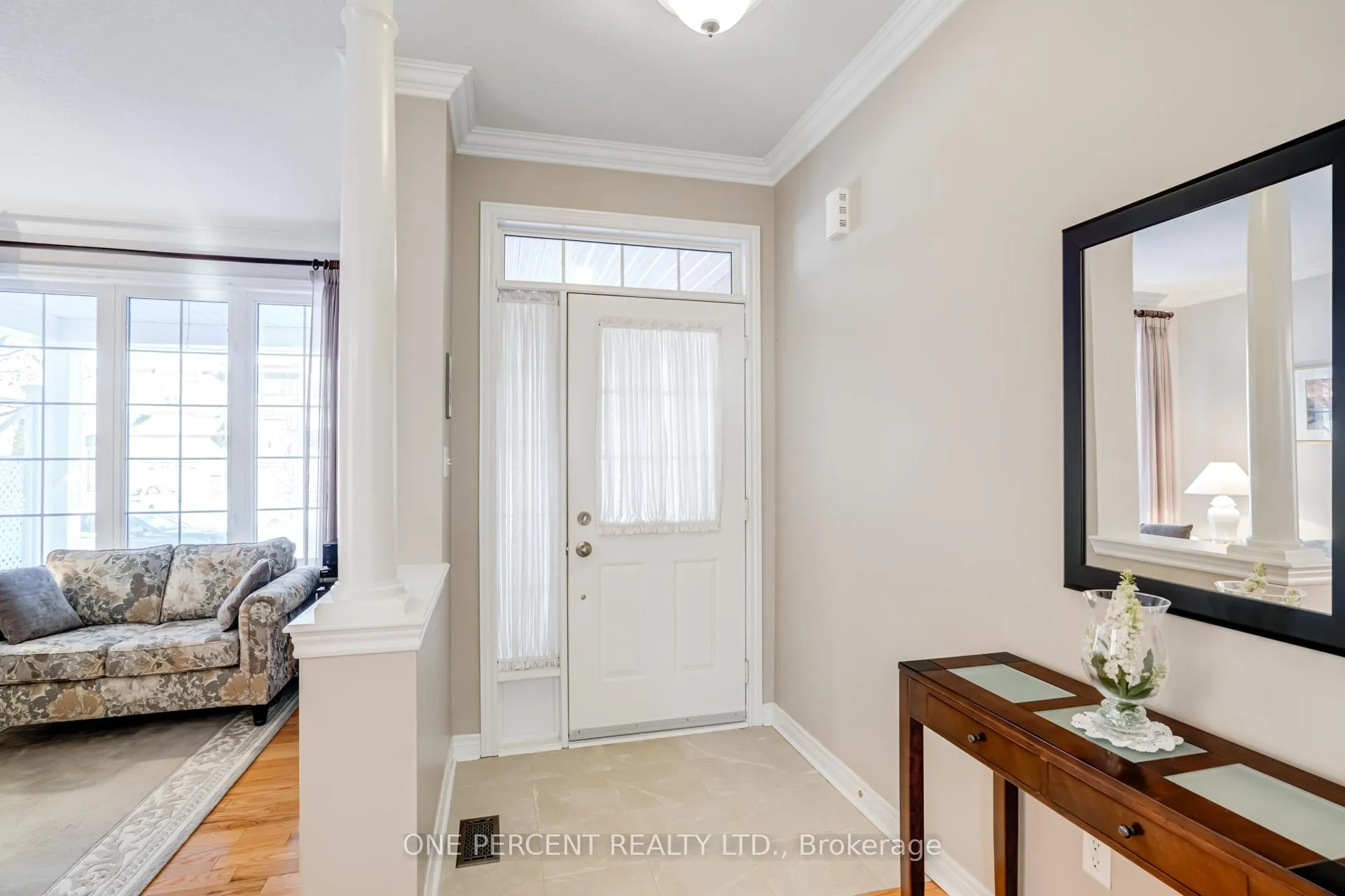 Photo 5 of 19 Lundy Drive, Markham, Box Grove — HOMEH