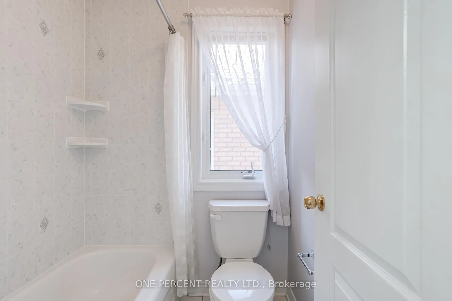 Photo 33 of 19 Lundy Drive, Markham, Box Grove — HOMEH