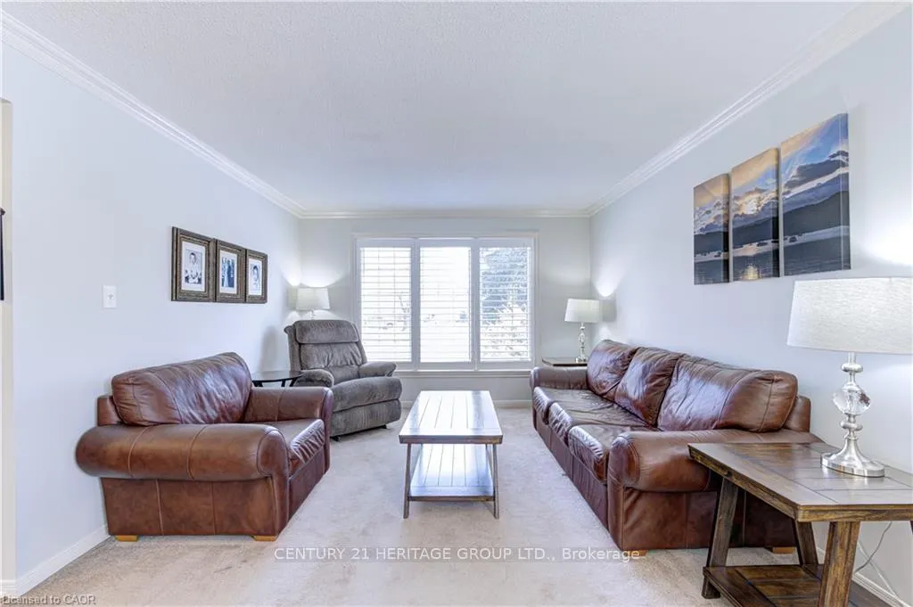 Photo 8 of 2325 Montgomery Drive, Burlington, Brant Hills — HOMEH