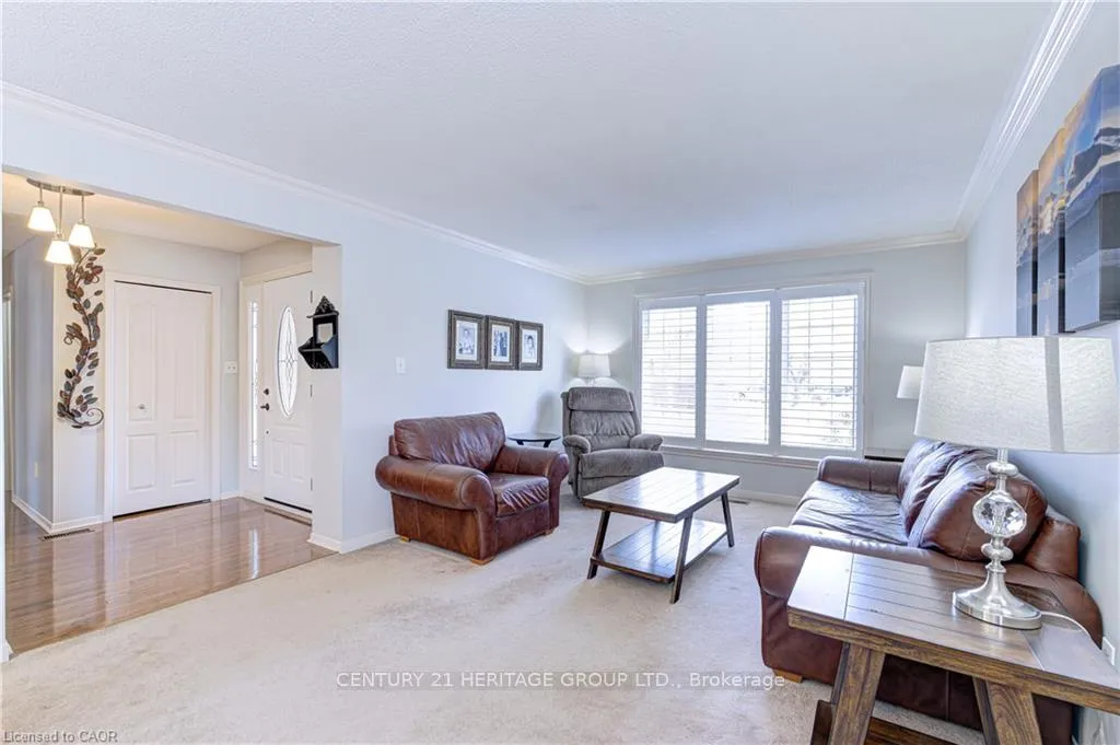 Photo 9 of 2325 Montgomery Drive, Burlington, Brant Hills — HOMEH