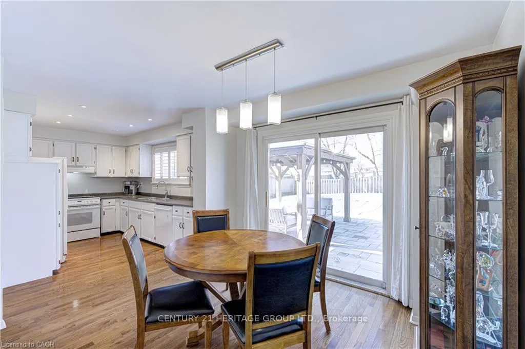 Photo 16 of 2325 Montgomery Drive, Burlington, Brant Hills — HOMEH