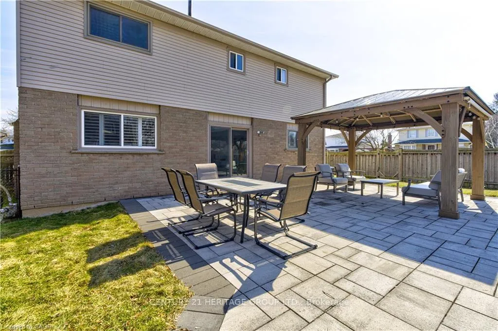 Photo 34 of 2325 Montgomery Drive, Burlington, Brant Hills — HOMEH