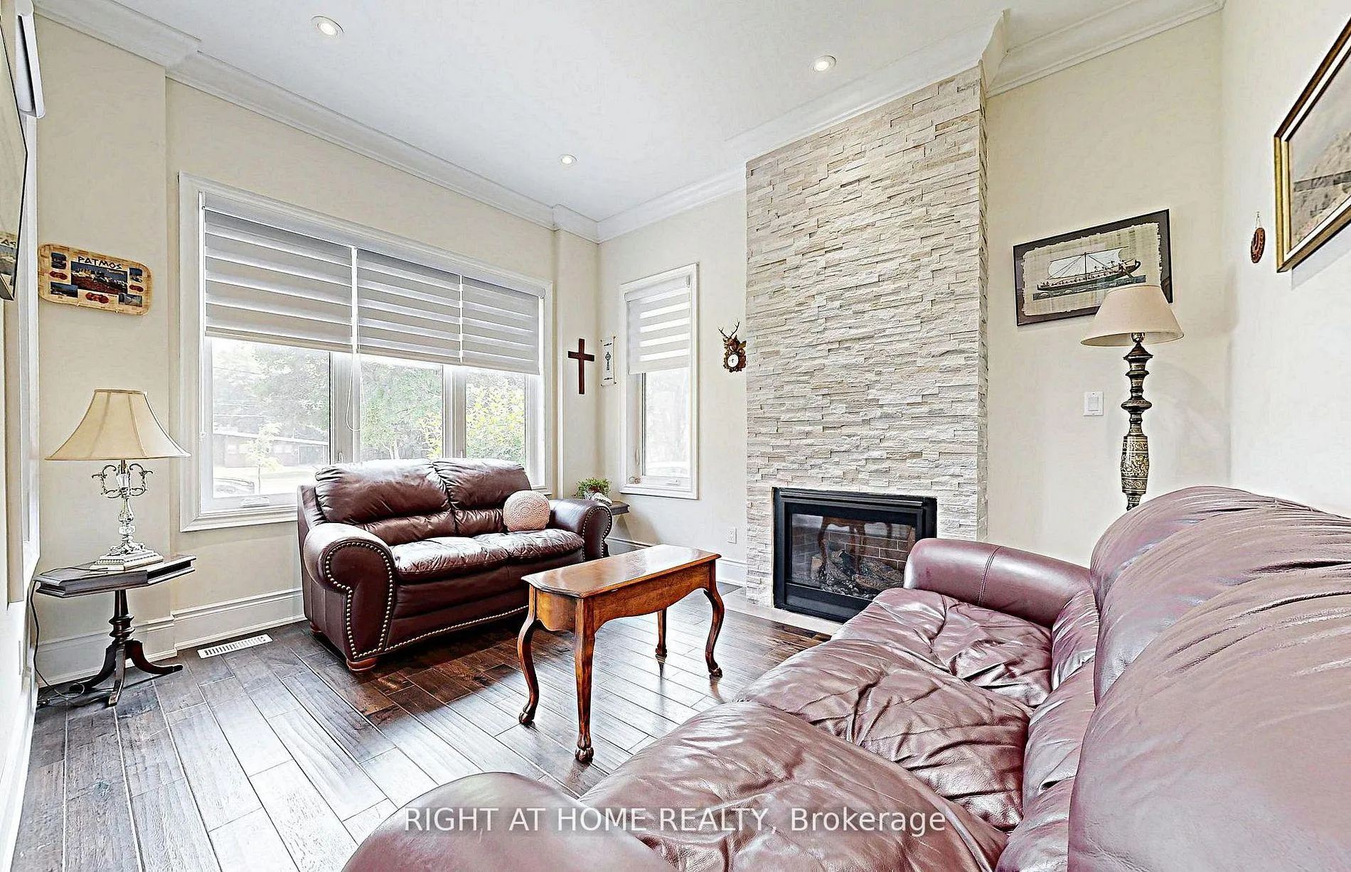 Photo 4 of 250 Church Street, Markham, Markham Village — HOMEH
