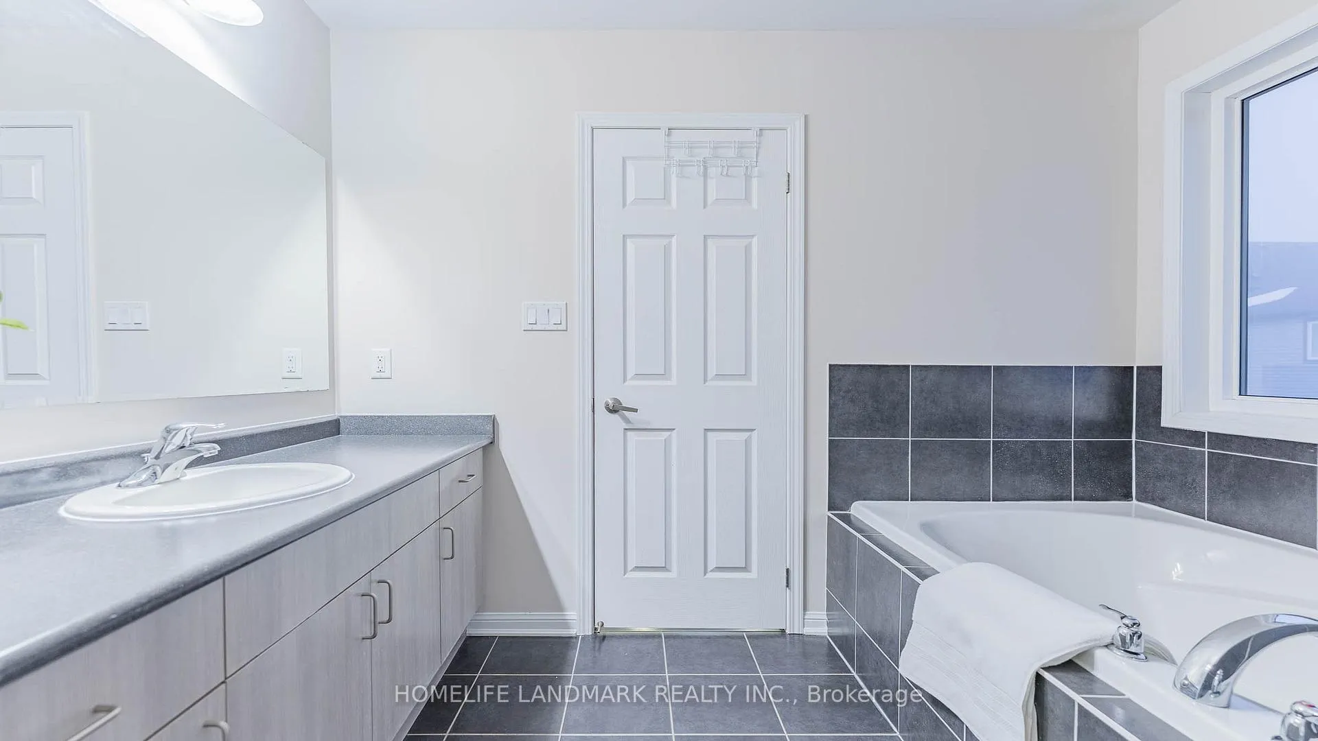 Photo 33 of 1846 Misthollow Drive, Pickering, Duffin Heights — HOMEH