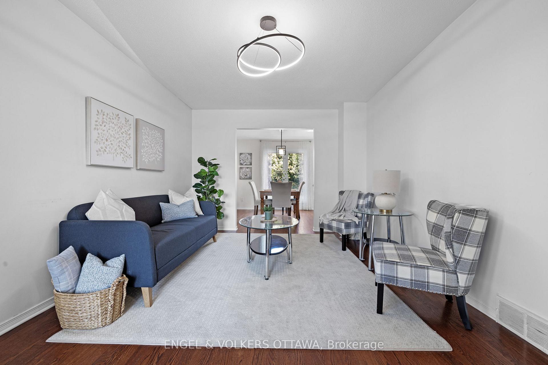 Photo 11 of 16 Burlington Crescent, Ottawa, Hunt Club Park/Greenboro — HOMEH