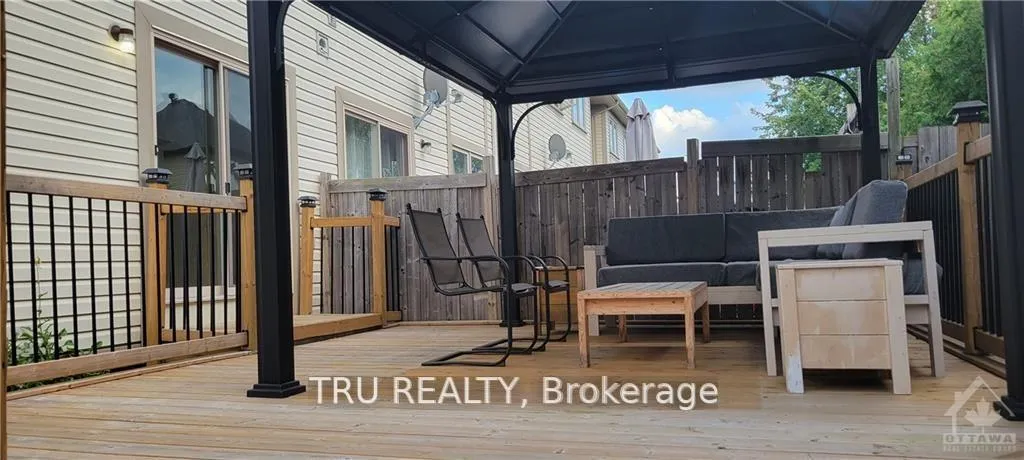 Photo 15 of 110 Potts Private, Ottawa, Notting Hill/Summerside — HOMEH