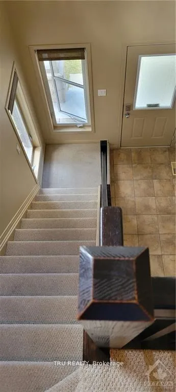 Photo 17 of 110 Potts Private, Ottawa, Notting Hill/Summerside — HOMEH