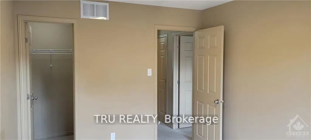 Photo 21 of 110 Potts Private, Ottawa, Notting Hill/Summerside — HOMEH