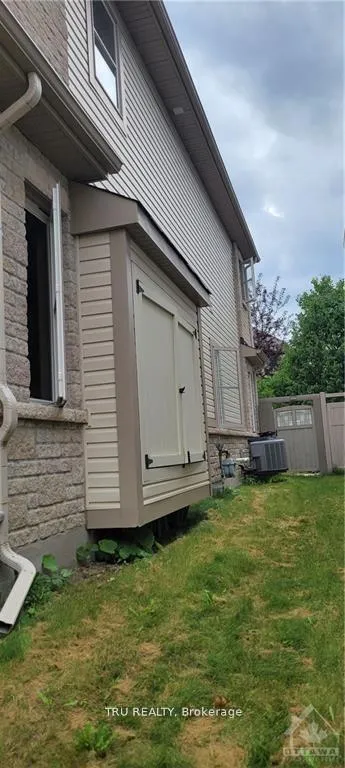 Photo 30 of 110 Potts Private, Ottawa, Notting Hill/Summerside — HOMEH