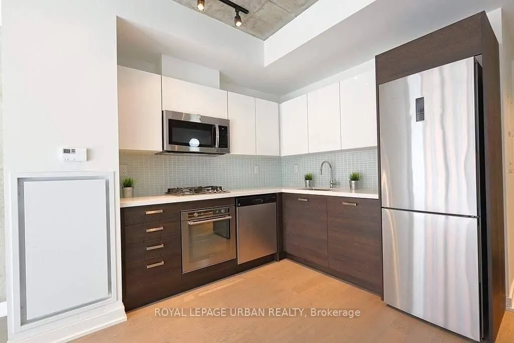 Photo 2 of Unit 721, 39 Brant Street, Toronto, Waterfront Communities — HOMEH