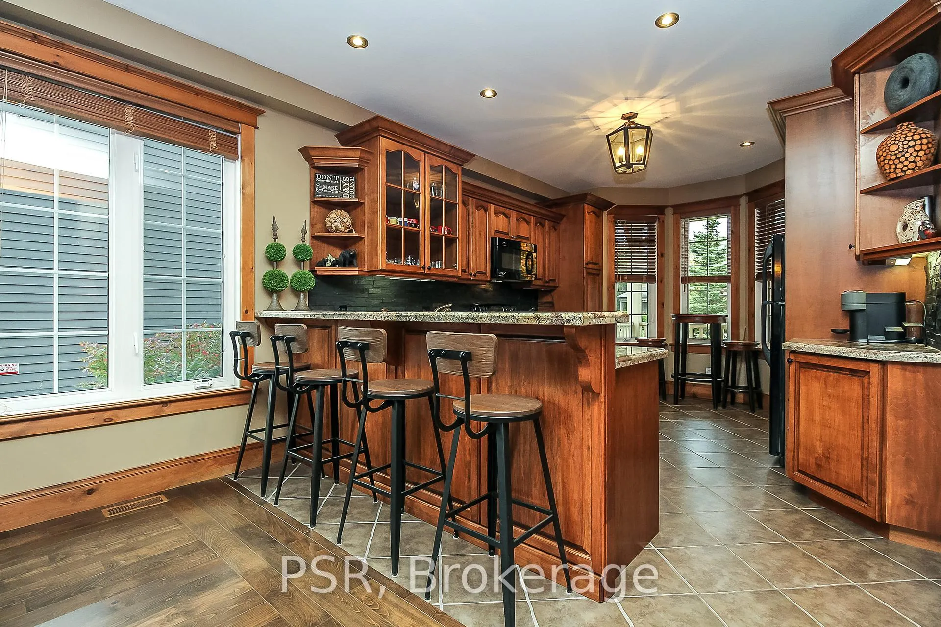 Photo 5 of 145 Snowbridge Way, Blue Mountains — HOMEH